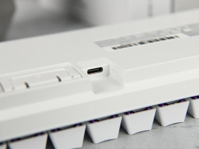 萬物皆可縮 雷蛇獵魂光蛛迷你版機械鍵盤評測 