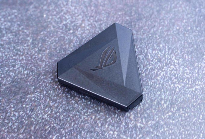 這是一款真正的客制化鼠標，ROG烈刃2使用體驗