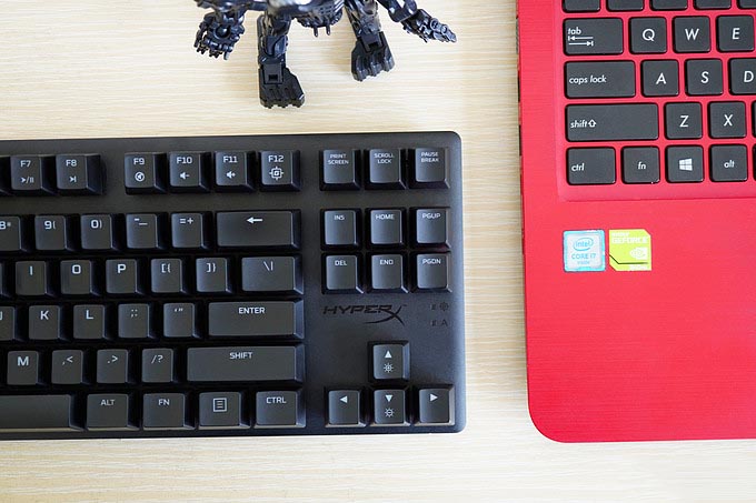 輕質反饋快，光效“誠”會玩——HyperX阿洛伊起源競技版紅軸鍵盤