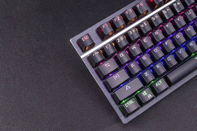 全鍵可編程，光感軸新品，百元級迪摩F10空中騎士機械鍵盤
