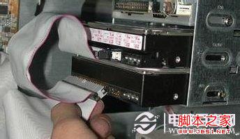 電腦開機時總是提示按F2的解決方法