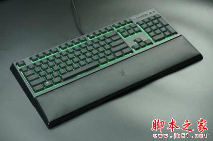 勝過機械鍵盤？ Razer雨林狼蛛幻彩版鍵盤體驗！