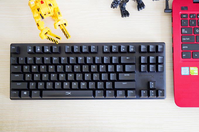 輕質反饋快，光效“誠”會玩——HyperX阿洛伊起源競技版紅軸鍵盤