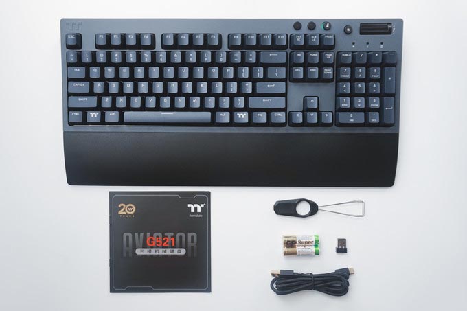 無線一時爽，一直無線一直爽，Thermaltake G521三模機械鍵盤評測