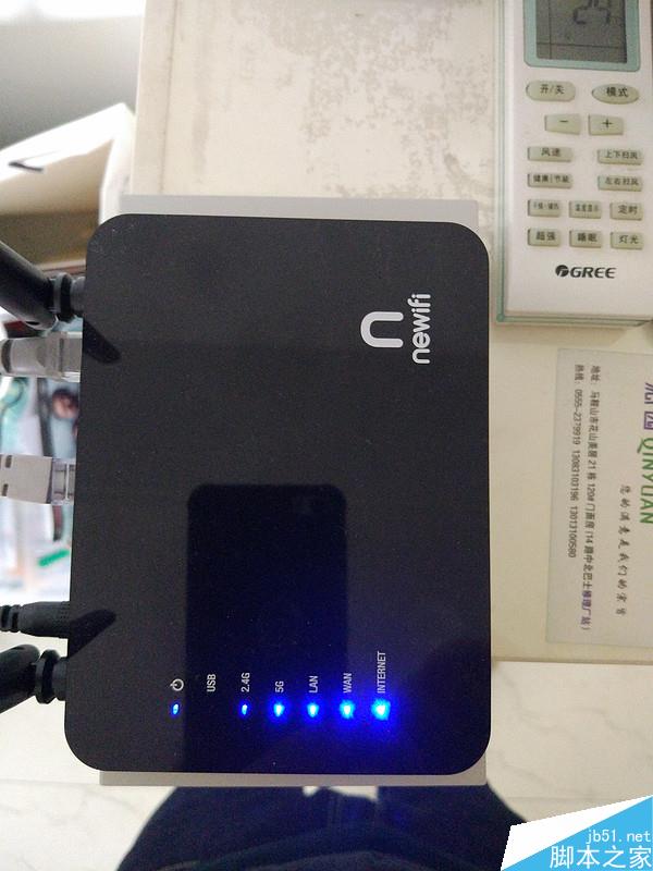和NEWIFI對比一下尺寸