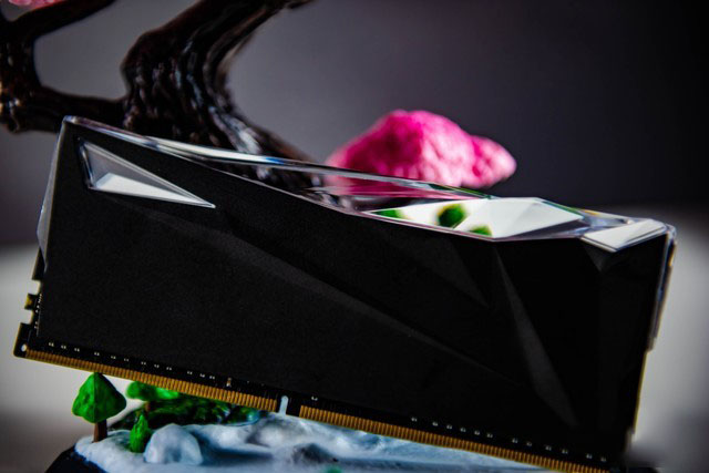 影馳星曜DDR4 3600 8GB內存評測：燈光閃閃 