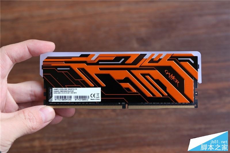 七彩RGB燈效！影馳GAMER II內存評測：穩定3000MHz