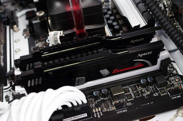內存頻率相同 DDR3與DDR4性能差距有多大