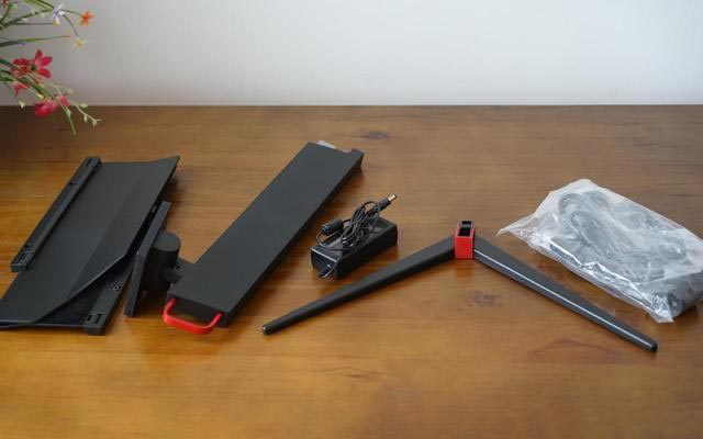 4599大洋買個顯示器值不值？泰坦軍團大金剛4K HDR顯示器上手實測