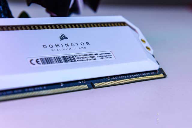 海盜船DDR4 4000 16G內存評測：為電競發燒而生 
