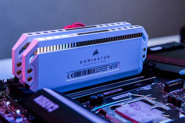 海盜船DDR4 4000 16G內存評測：為電競發燒而生 