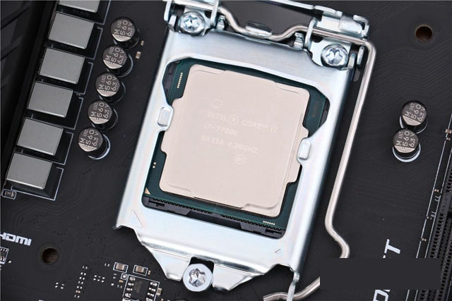 全側透DIY裝機實錄 i7-7700K配RX580組裝電腦教程