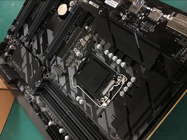 自己組裝電腦教程：DIY小白裝機最新最詳細的臺式電腦組裝教程圖解