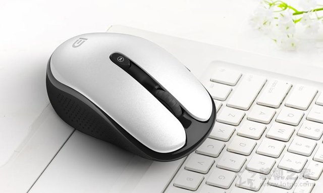 無線鼠標怎么用？臺式機和筆記本使用無線鼠標的連接方法