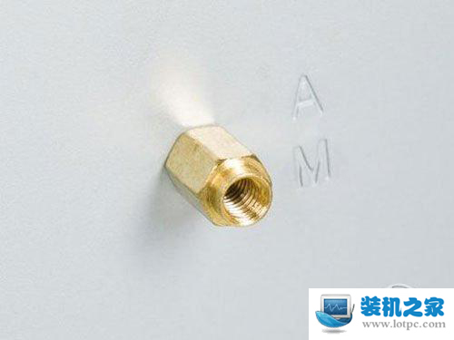 機箱定位孔