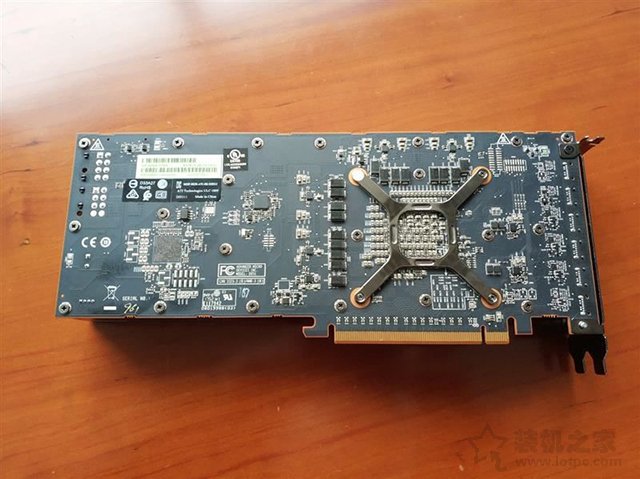 AMD Radeon Pro WX8200專業圖形顯卡評測 對比Quadro P5000
