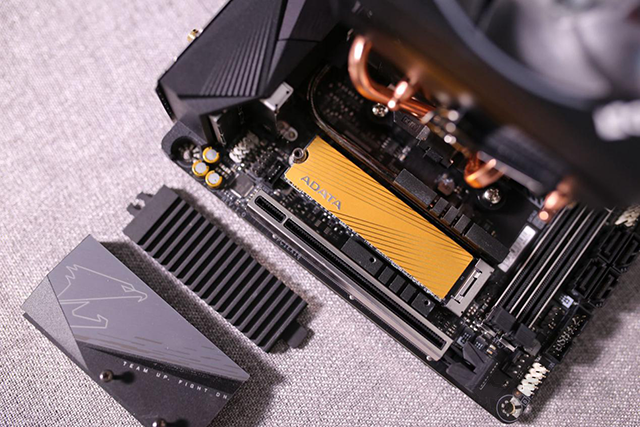 ITX裝機實錄！AMD銳龍R5 3600配RX5700XT獨顯ITX主機配置推薦