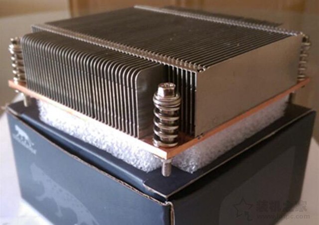 如何選購CPU散熱器？小白裝機通俗易懂的水冷/風冷CPU散熱器知識