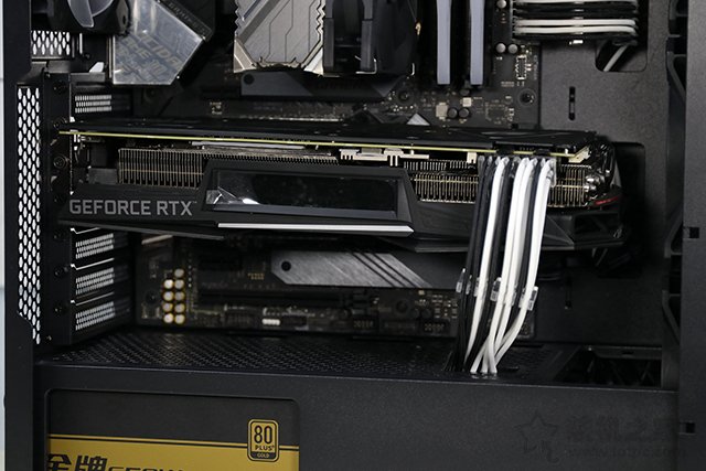 618抄底攢機好時節，i7 9700K+RTX2060S先馬易大師機箱裝機作業！