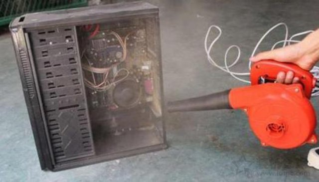 電腦主機聲音大嗡嗡響什么原因？電腦主機聲音大的原因及解決方法