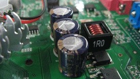 液態電容