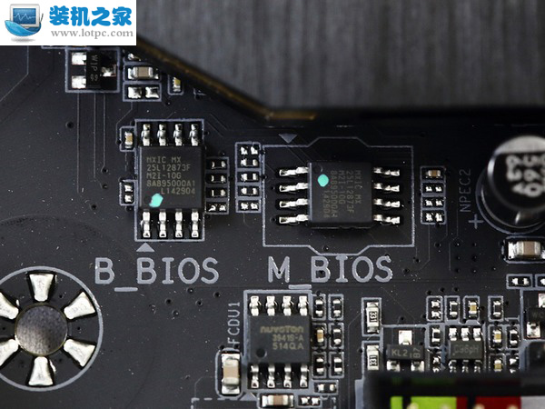 雙BIOS控制器閃存顆粒