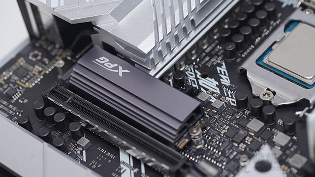 裝臺白色主題高端主機！11代i7 11900K配RTX3080Ti電腦配置方案