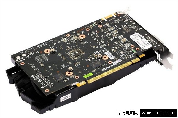 映眾GTX950黑金至尊版背面