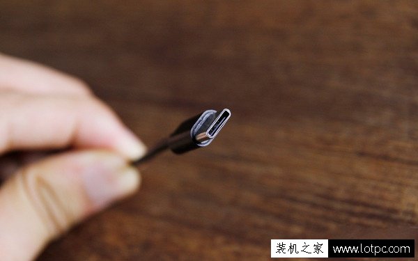 Type-c接口跟常見的USB、microUSB接口有什么區別嗎？