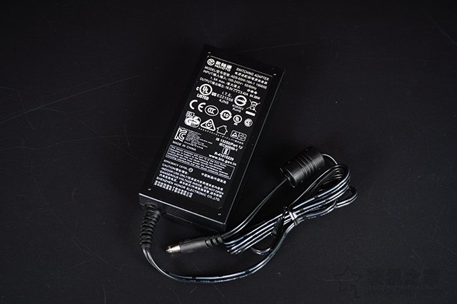 螞蟻電競戰煌（ANT32VQC）新品顯示器開箱入手體驗！