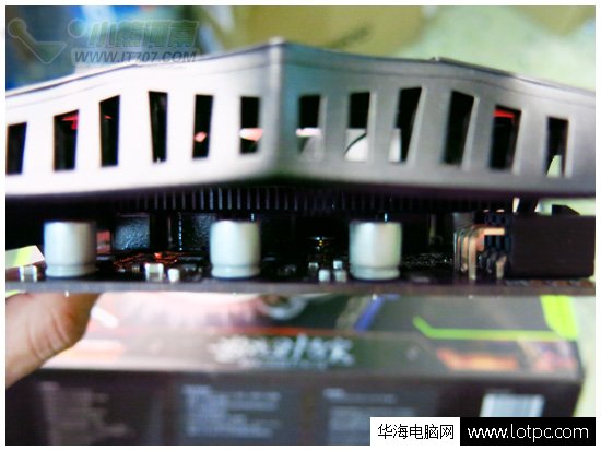 七彩虹戰斧GTX750-1GD5用料