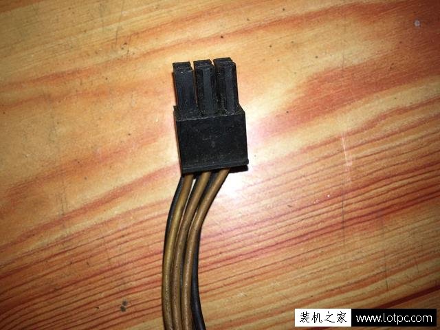 CPU或顯卡的供電為什么都選擇2-4根12v甚至更多？