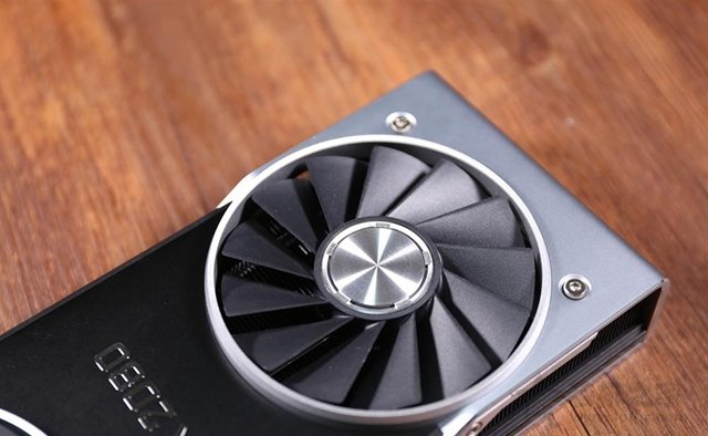 NVIDIA GeForce RTX2080顯卡開箱圖賞！圖靈架構引入光線追蹤技術！