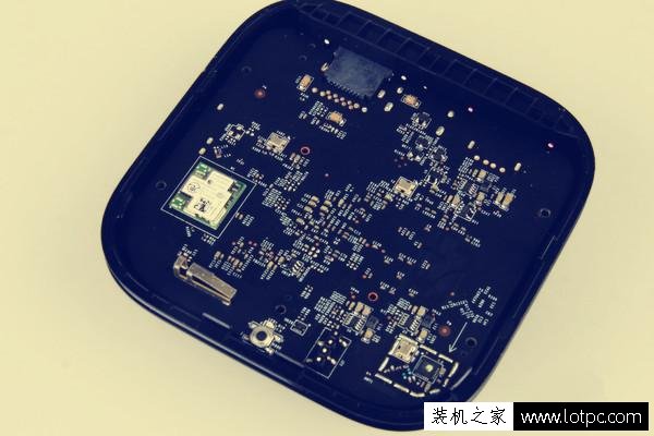 天貓魔盒1s拆機圖解 天貓魔盒1S硬件拆解評測