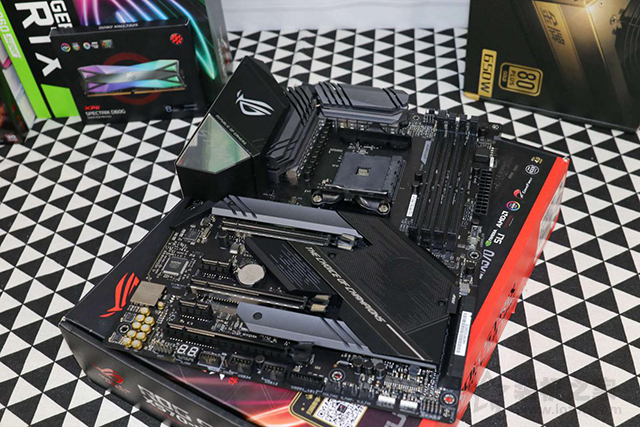 AMD銳龍R7 3700X配RTX2060Super獨顯組裝臺式機配置推薦+裝機圖賞