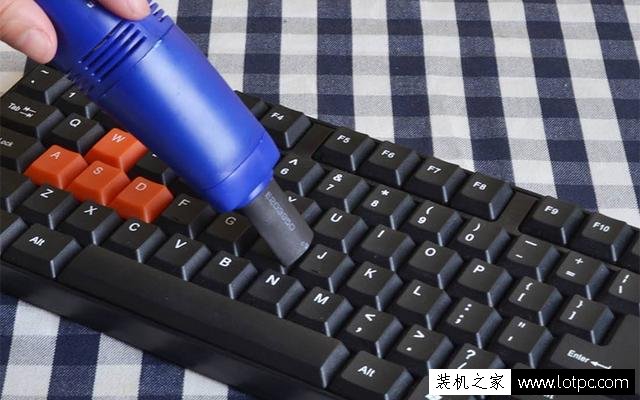 機械鍵盤臟了怎么清理？教你如何清理機械鍵盤的方法