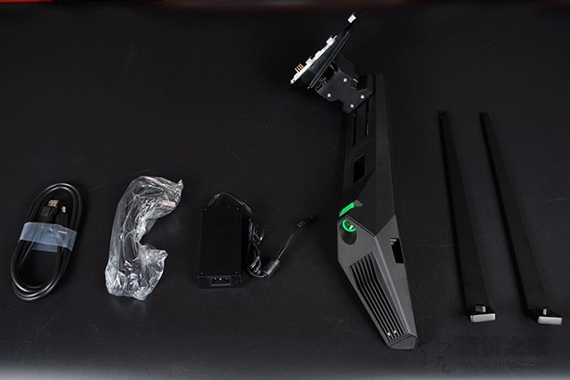 螞蟻電競戰煌（ANT32VQC）新品顯示器開箱入手體驗！