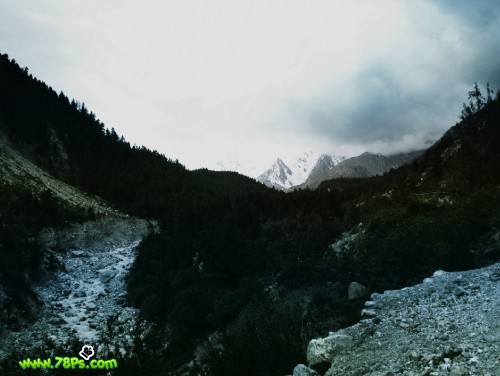 photoshop合成教程:黑暗迷霧山城_webjx.com