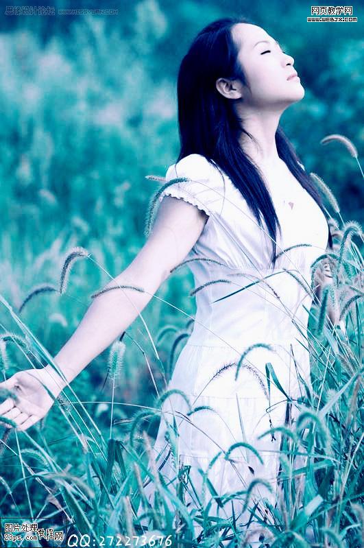 ps調色教程:唯美田野淺藍色調美女照片-webjx.com